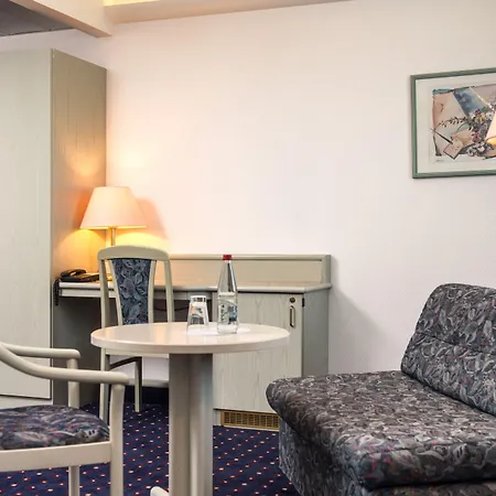 Wyndham Garden Duesseldorf 4*