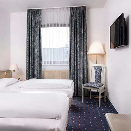 Wyndham Garden Duesseldorf 4*