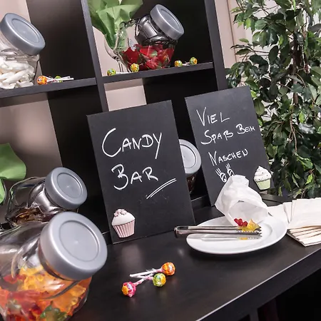 호텔 Wyndham Garden Duesseldorf 4*