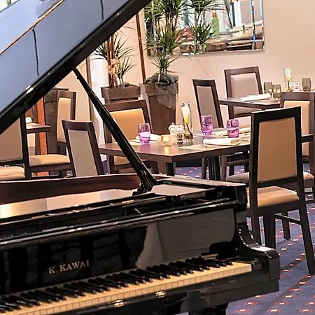 Wyndham Garden Duesseldorf 4*